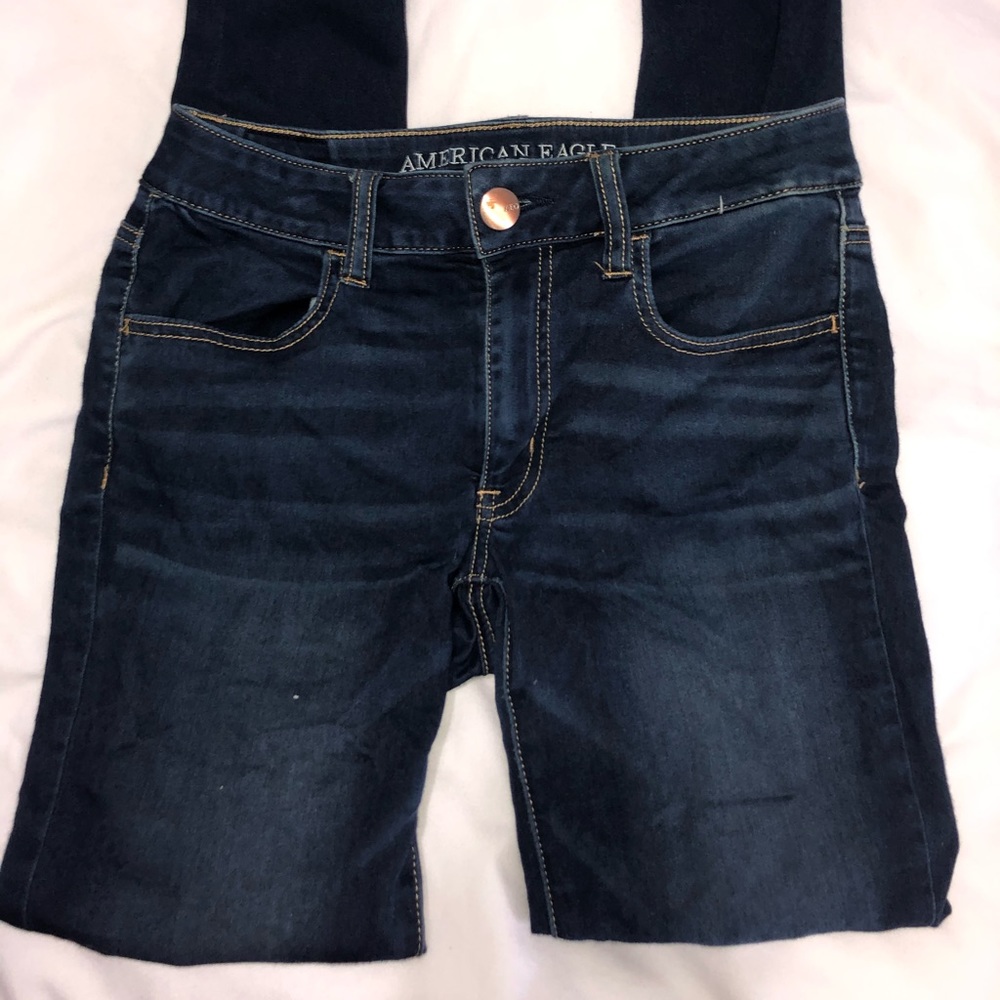 Super stretchy blue jeggings